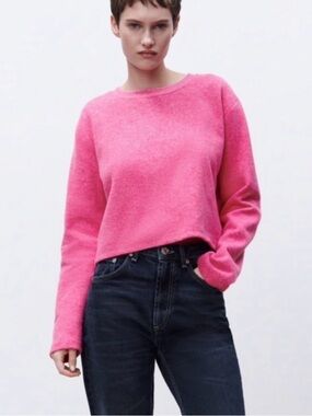 Zara Women’s Hot Pink Cropped Sweater, Size Large